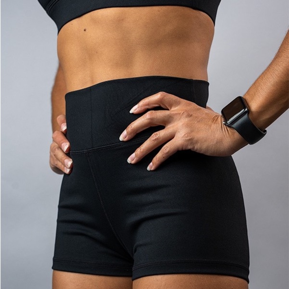 Bucked Up Women’s Scrunch Shorts/ 2inch